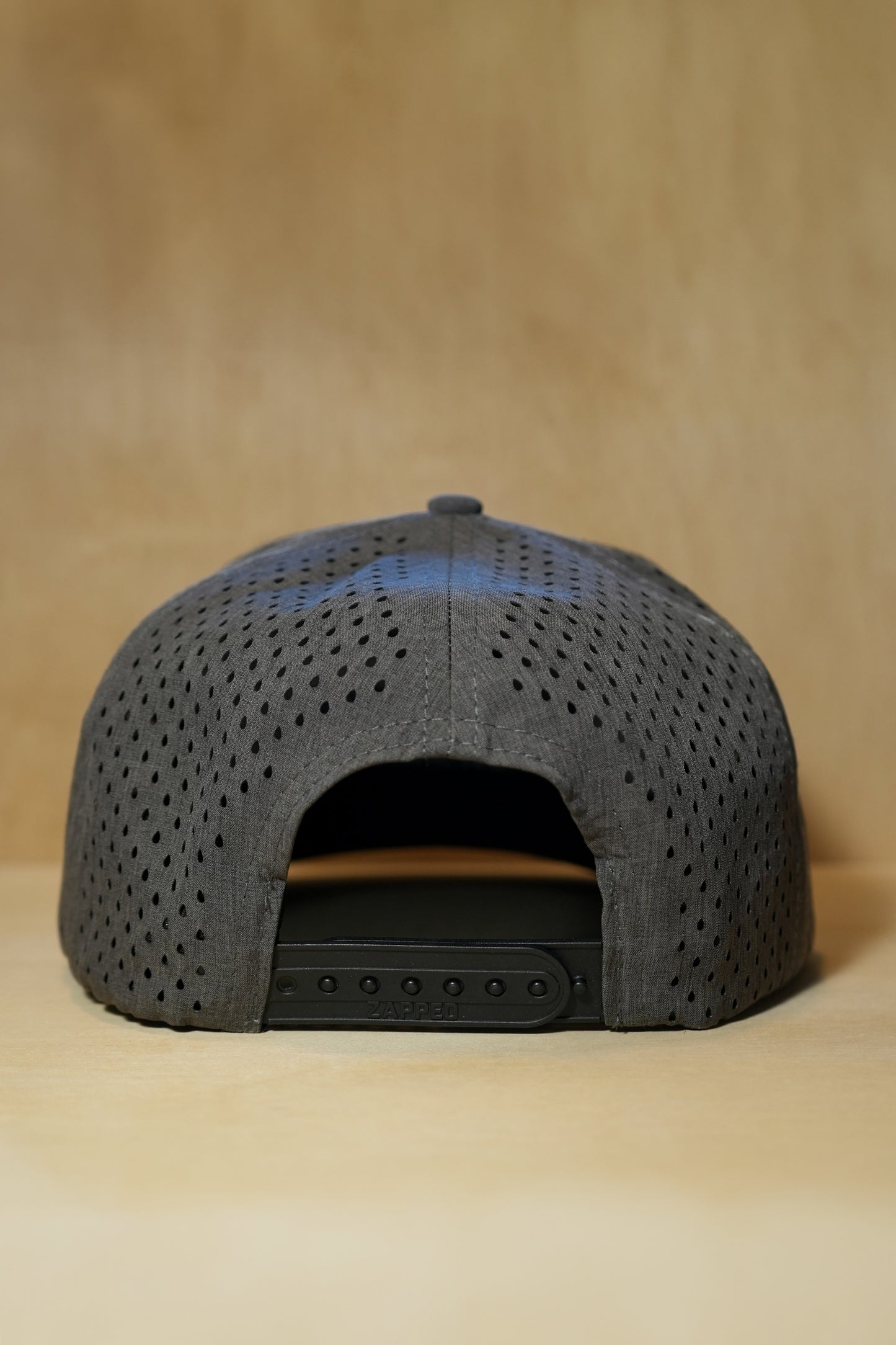 Ultimate Hero Water Repellent Snapback in Gray