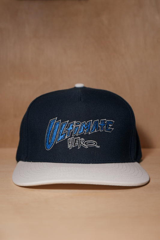 Ultimate Hero Snapback in Navy/White